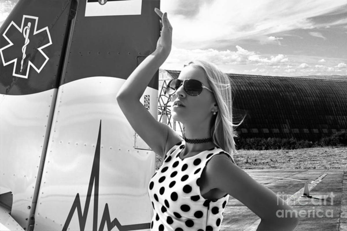 Fashion And Airplane - Poster | Canvas Wall Art Print