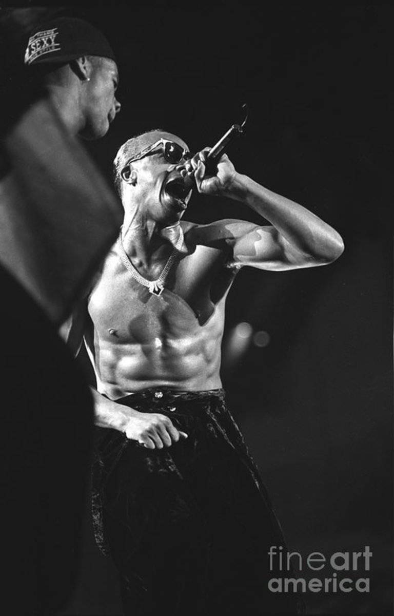 Hammer - Rapper - Poster | Canvas Wall Art Print