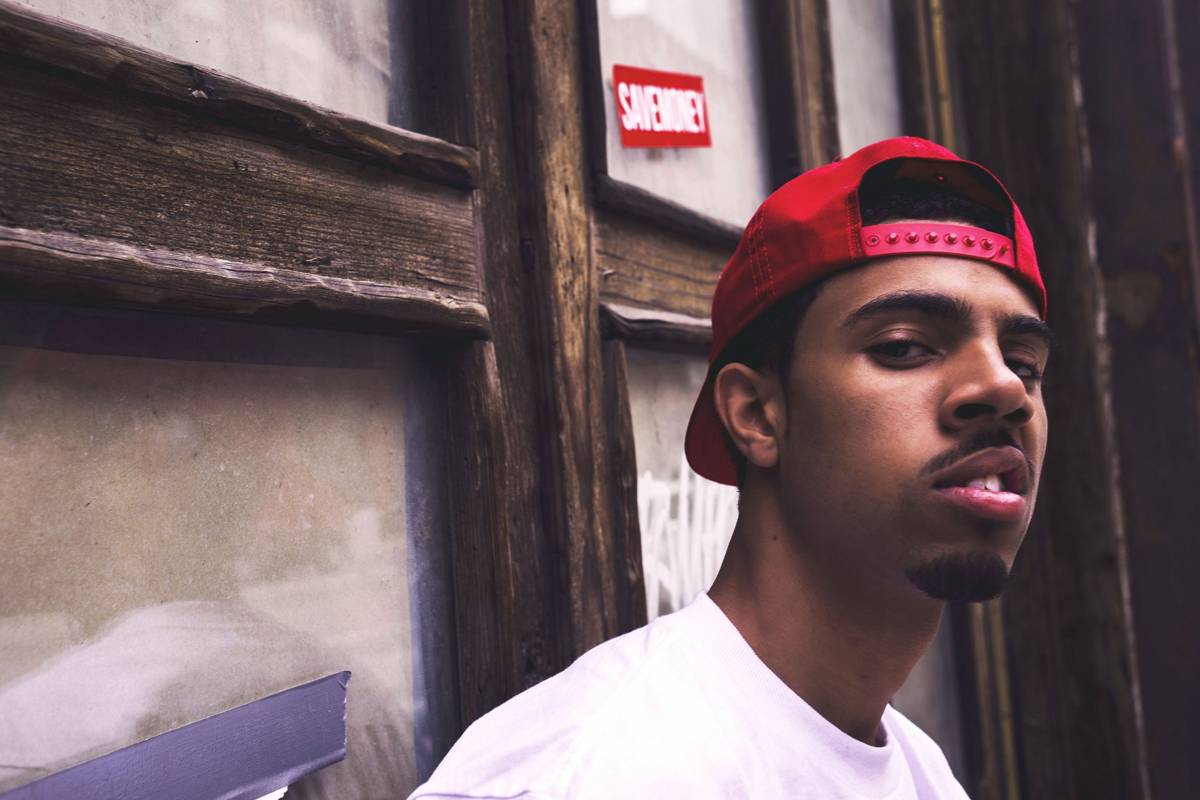Vic Mensa Face Hip Hop Rapper - Poster | Canvas Wall Art Print