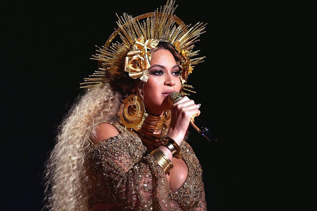 Beyonce Beauty Gold - Poster | Canvas Wall Art Print