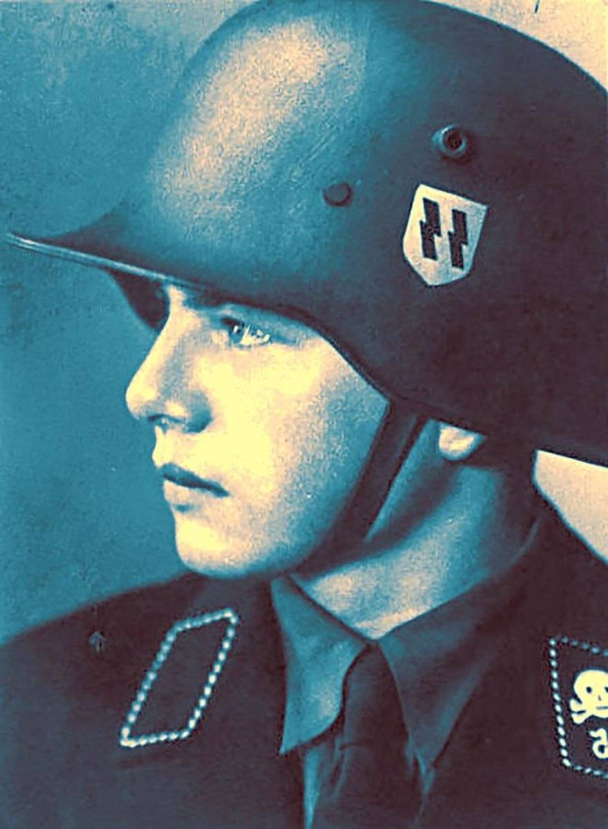A Young Soldier 4 - Rapper - Poster | Canvas Wall Art Print
