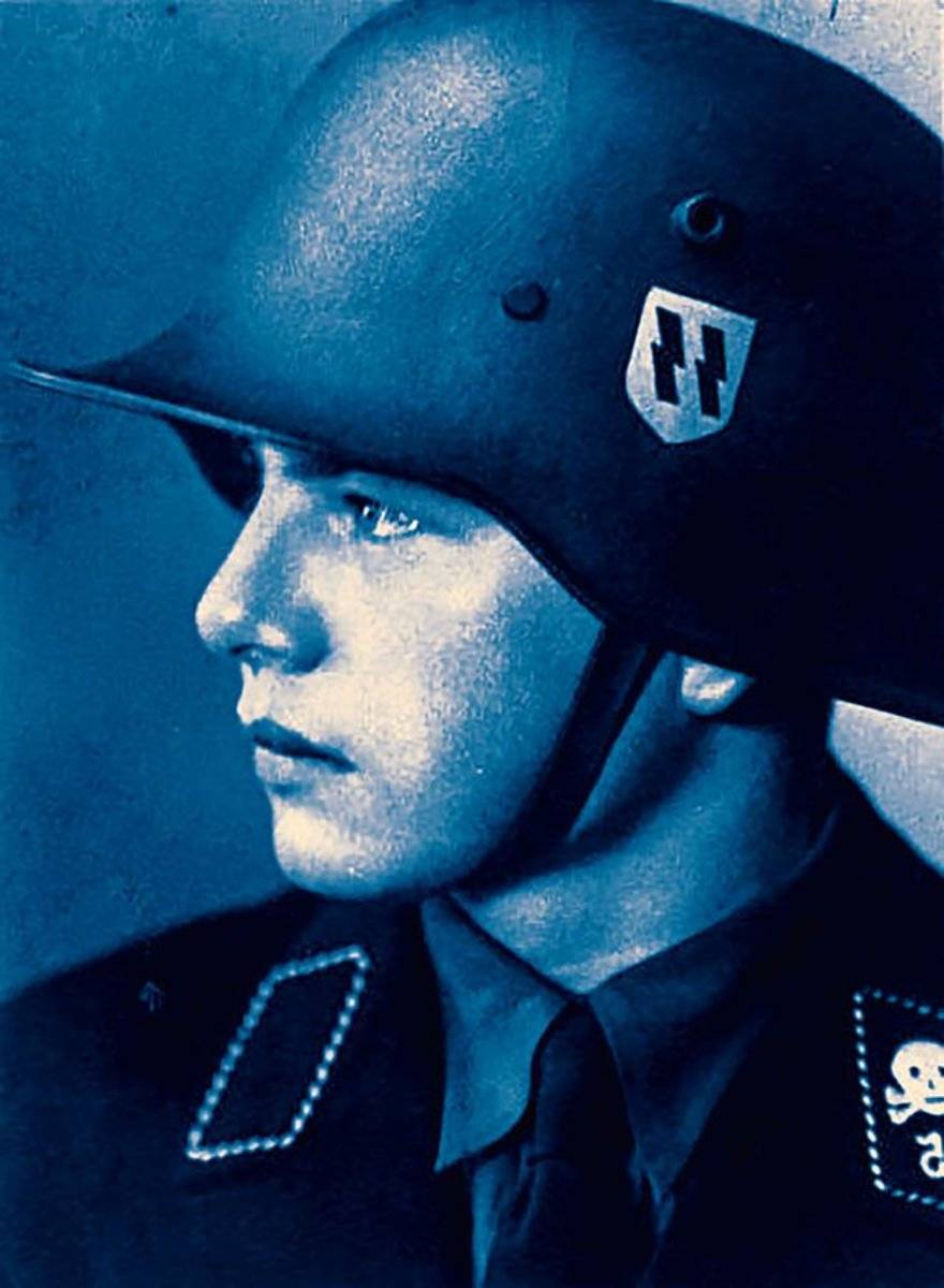 A Young Soldier 5 - Rapper - Poster | Canvas Wall Art Print