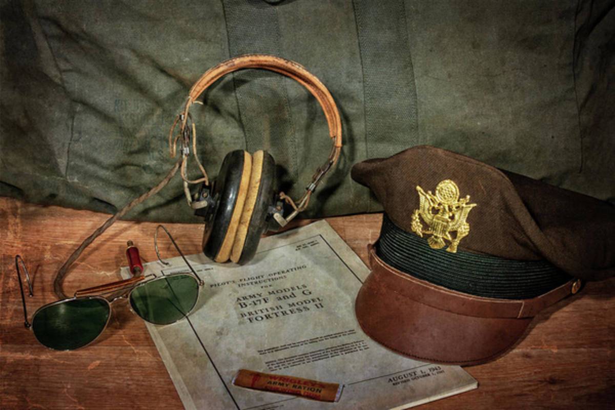 B-17 Pilot - Poster | Canvas Wall Art Print