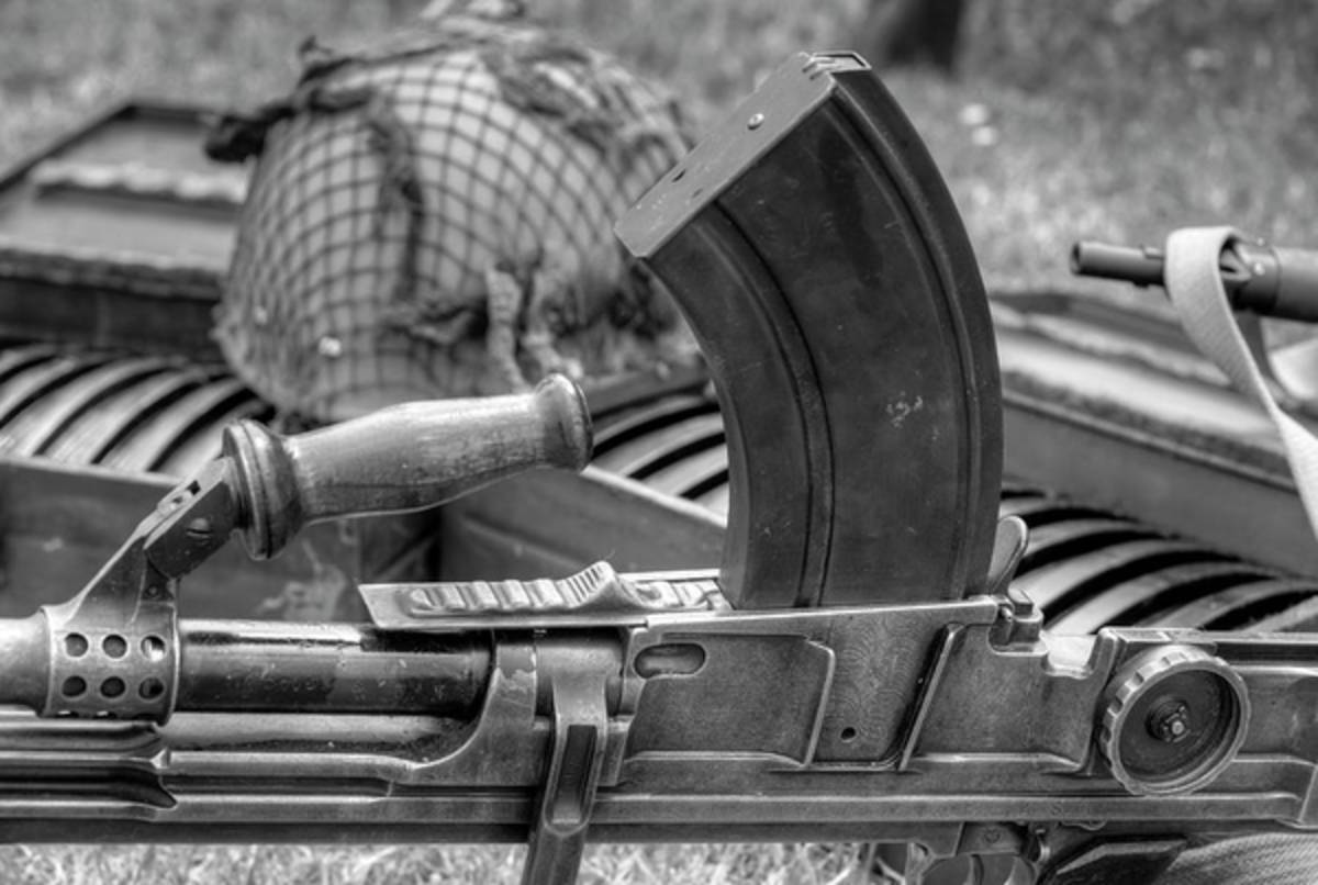 British Bren Gun - Poster | Canvas Wall Art Print