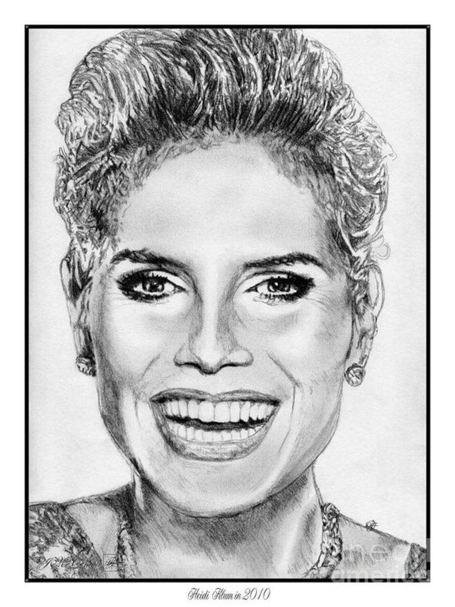 Heidi Klum In 2010 - Poster | Canvas Wall Art Print