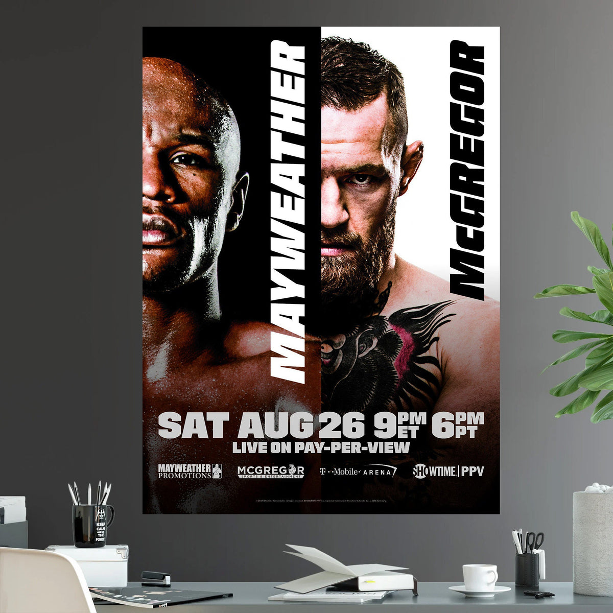 Floyd "Money" Mayweather vs Conor McGregor Undisputed Light Middleweight World Championship Battle Iconic Boxing UFC - Poster | Canvas Wall Art Print
