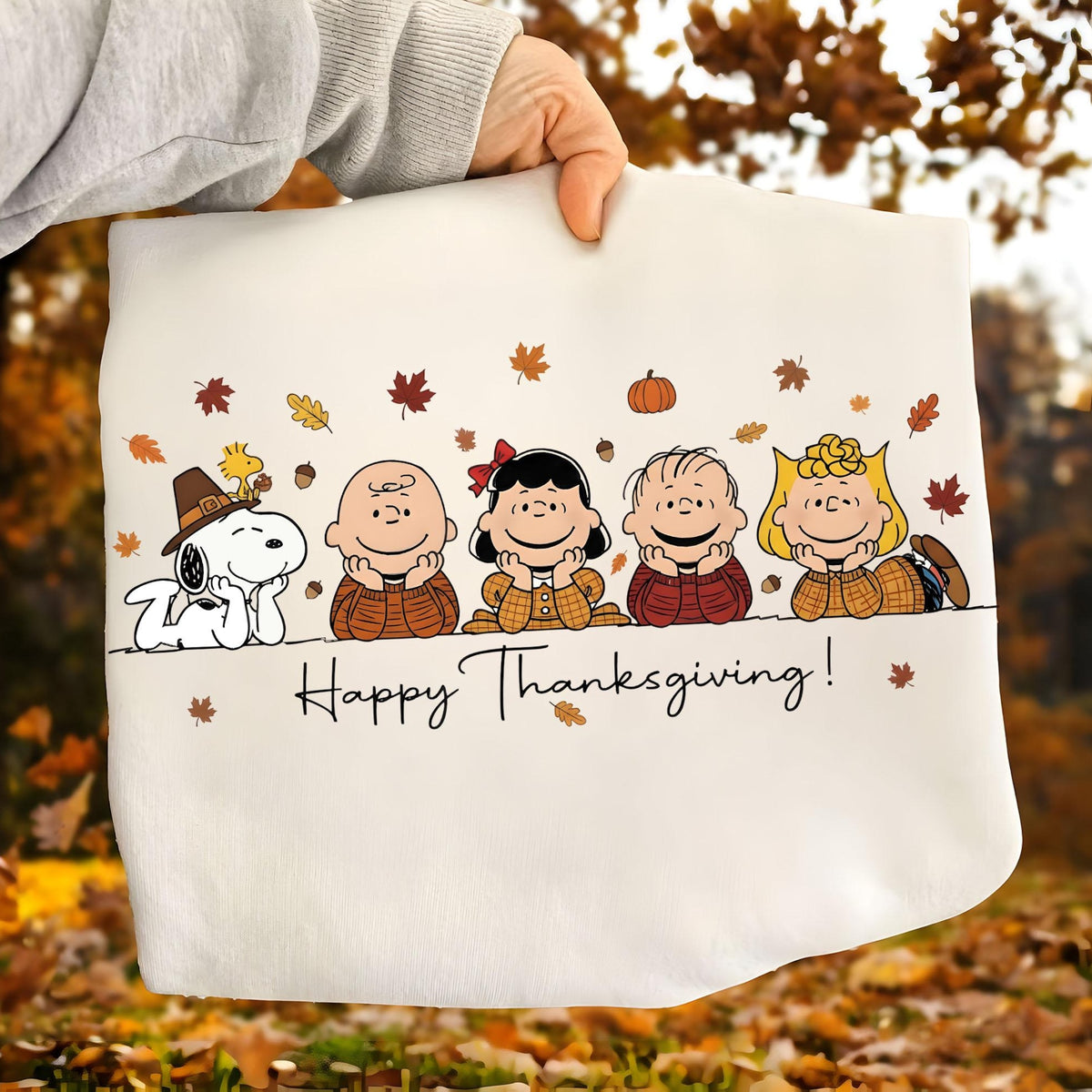 Comfort Colors Snoopy Thanksgiving Fall Shirt Women, Charlie Brown Peanuts Friends Cute Cartoon Dog Pumpkin Graphic Tee, Gift for Her Aesthetic