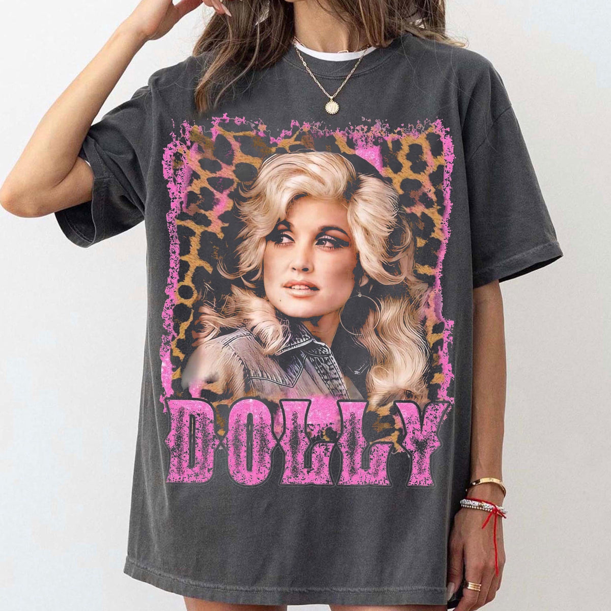 Comfort Colors Dolly Parton Retro 80s Shirt Women, Country Music Autograph Vintage Graphic Tee, Fan Gift for Her Aesthetic