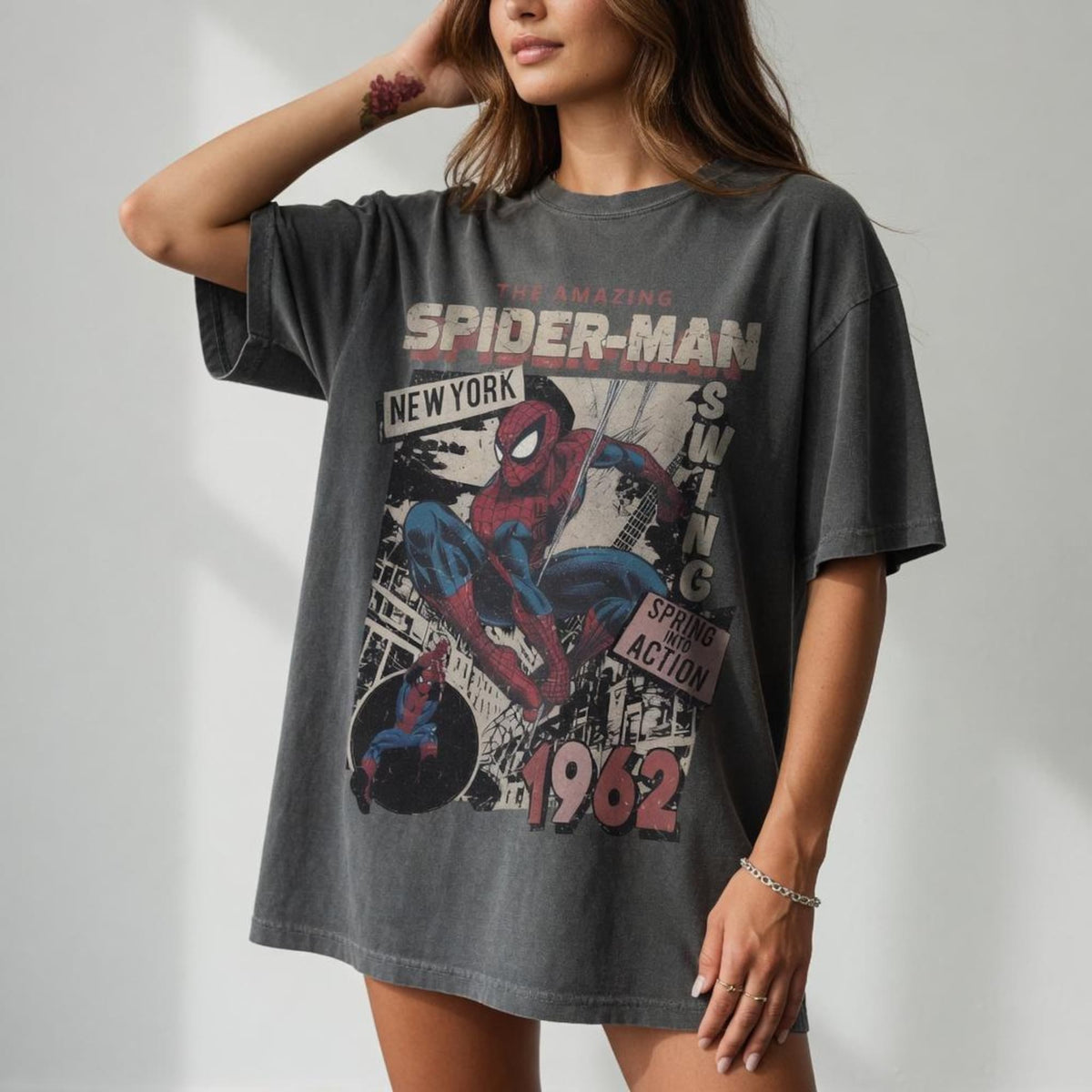 Comfort Colors Vintage Spider Man New York Shirt Women, Retro Marvel Comic Superhero Graphic Tee, Geek Culture Fan Gift for Her Aesthetic