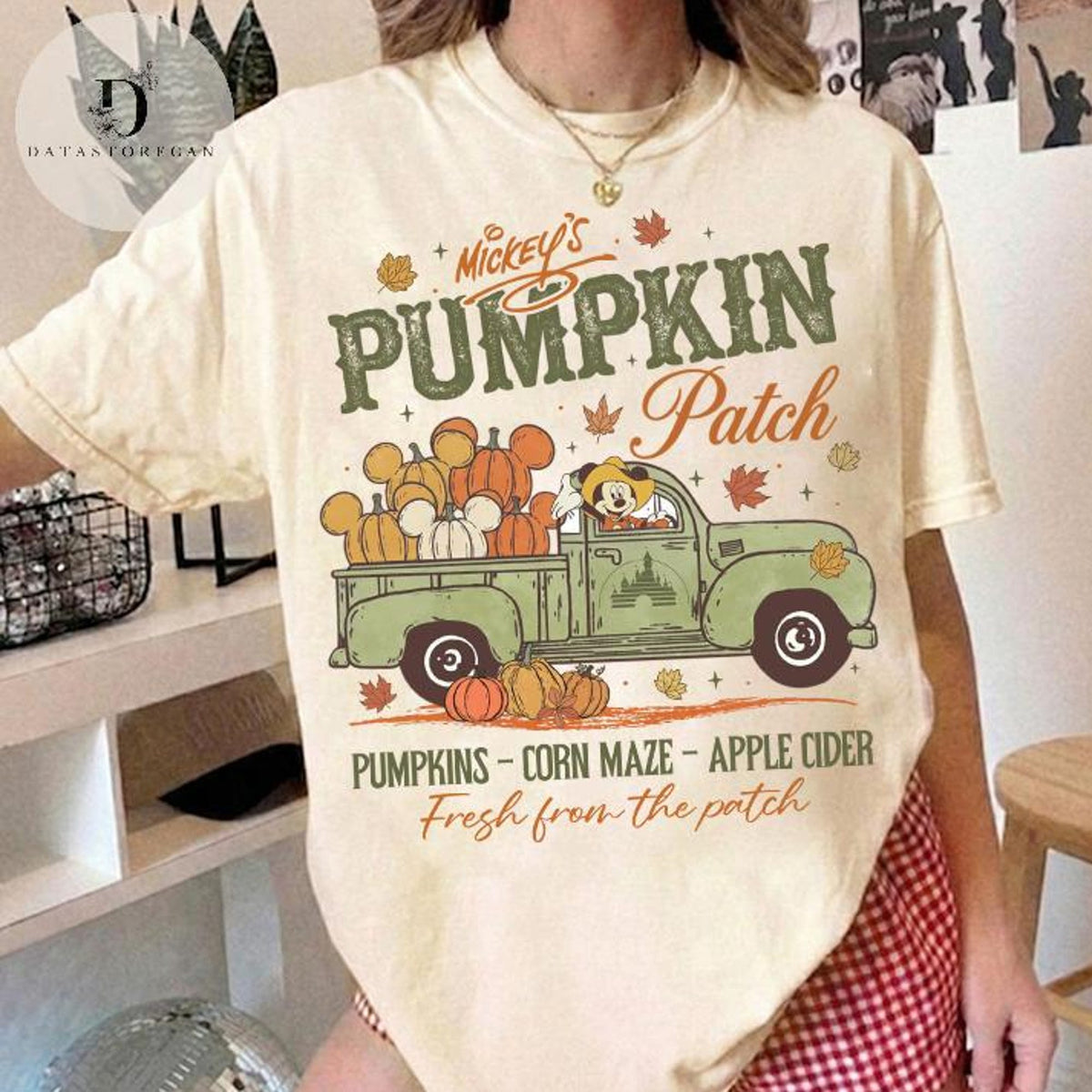 Comfort Colors Vintage Mickey Pumpkin Patch Fall Vibes Shirt Women, Disney Autumn Tis the Season WDW Disneyland Trip Graphic Tee, Gift for Her Aesthetic