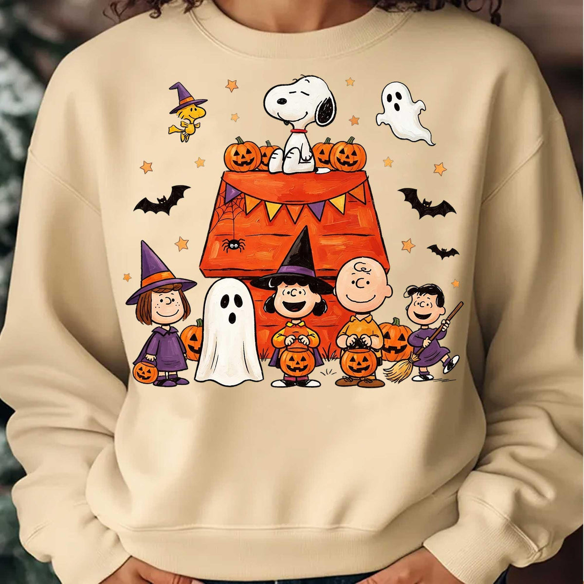 Comfort Colors Snoopy Halloween Shirt Women, Charlie Brown Peanuts Spooky Boo Halloween Pumpkin Family Graphic Tee, Spooky Season Gift for Her Aesthetic