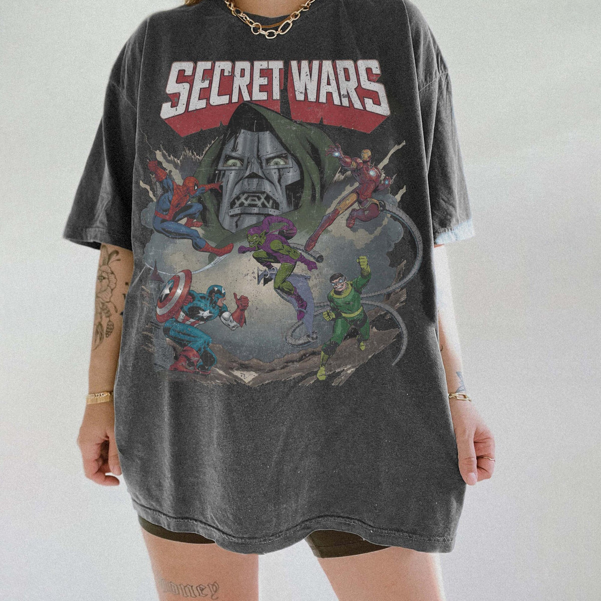 Comfort Colors Vintage Marvel Secret Wars Doctor Doom Shirt Women, Retro Doomsday Avengers Spiderman Iron Man Comic Book Graphic Tee, Fan Gift for Her Aesthetic