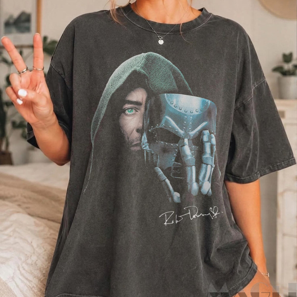 Comfort Colors Dr Doom Robert Downey Jr Shirt Women, Vintage 90s Marvel Villain Comic Fan Streetwear Graphic Tee, Gift for Her Aesthetic