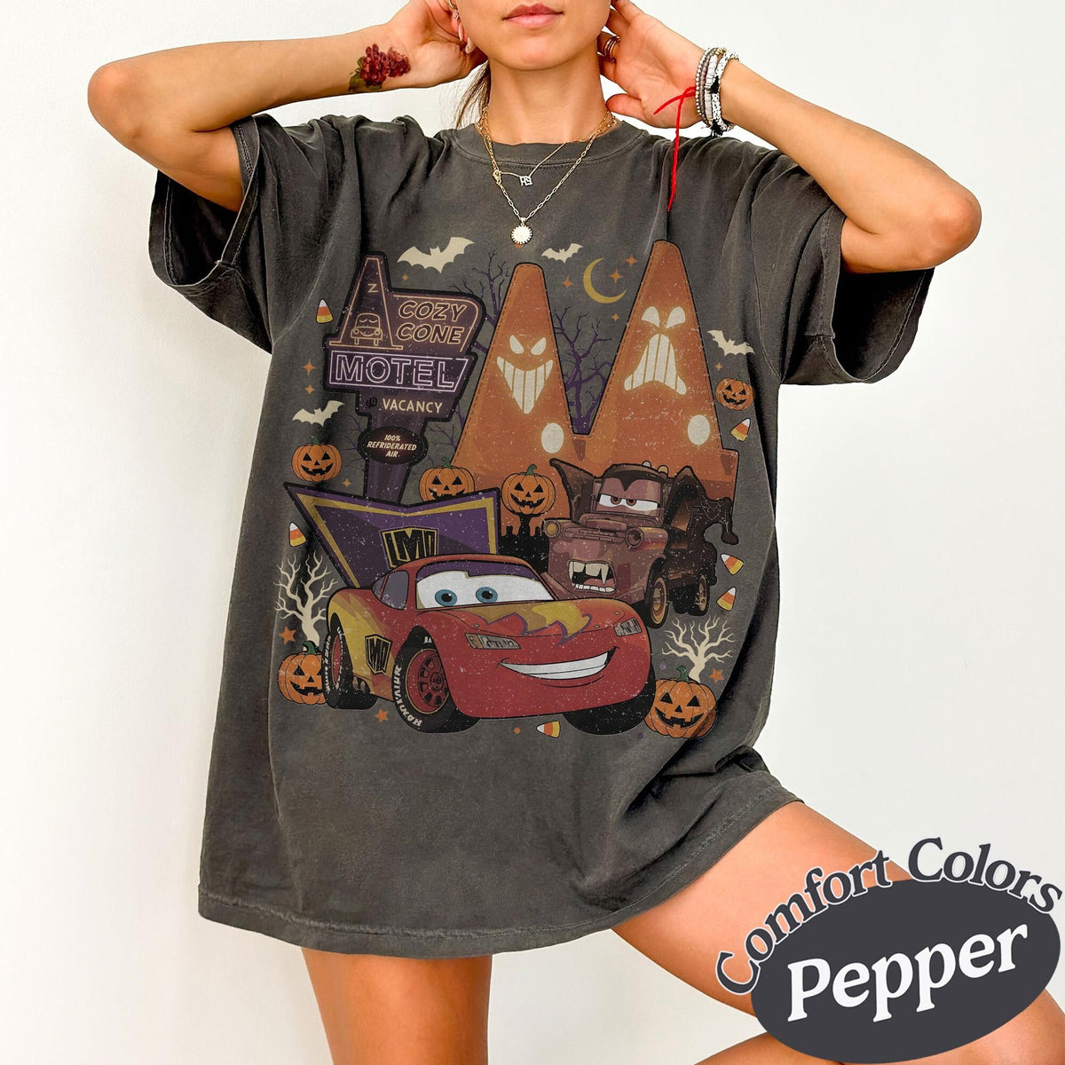 Comfort Colors Vintage Lightning McQueen Halloween Shirt Women, Disney Pixar Cars Spooky Halloween Retro Cars 95 Racing Pumpkin Graphic Tee, Gift for Her Aesthetic