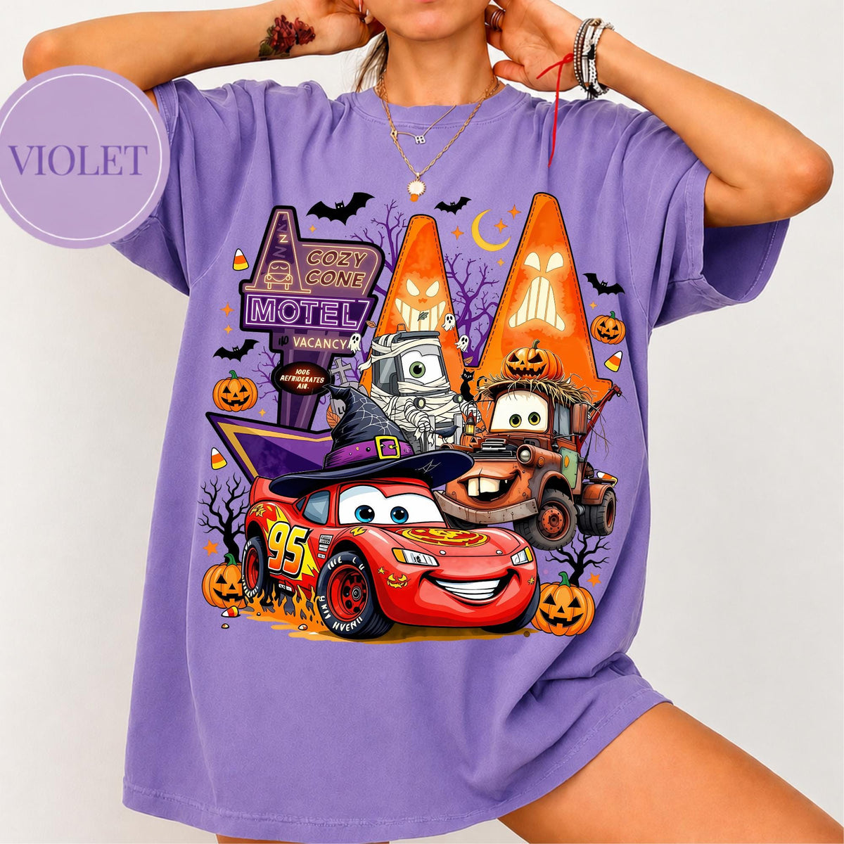 Comfort Colors Vintage Lightning McQueen Halloween Shirt Women, Disney Pixar Cars Spooky Halloween Racing Retro 95 Pumpkin Graphic Tee, Gift for Her Aesthetic