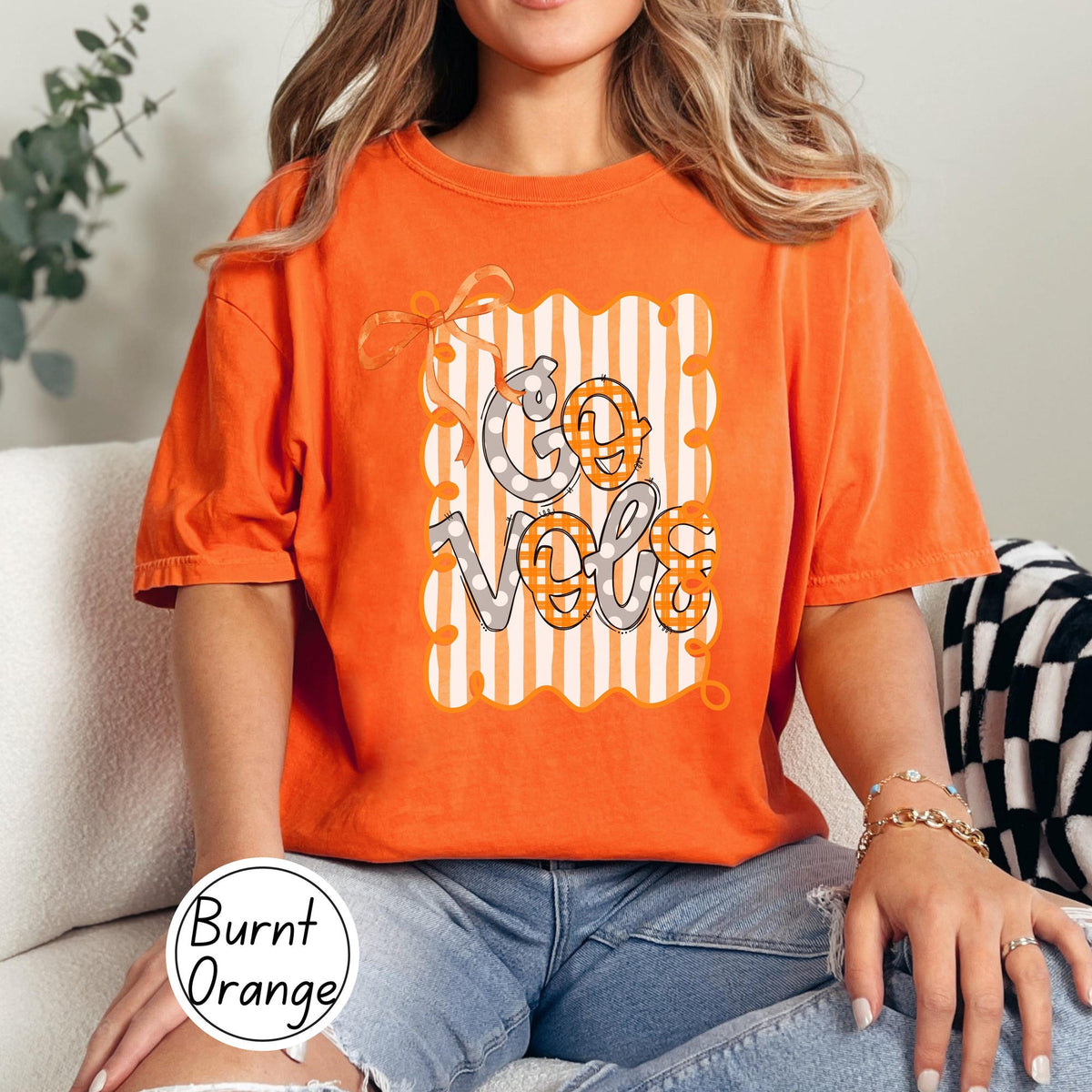 Comfort Colors Tennessee Vols Shirt Women, TN Volunteers Rocky Top Football Vintage Graphic Tee, Fan Gift for Her Aesthetic
