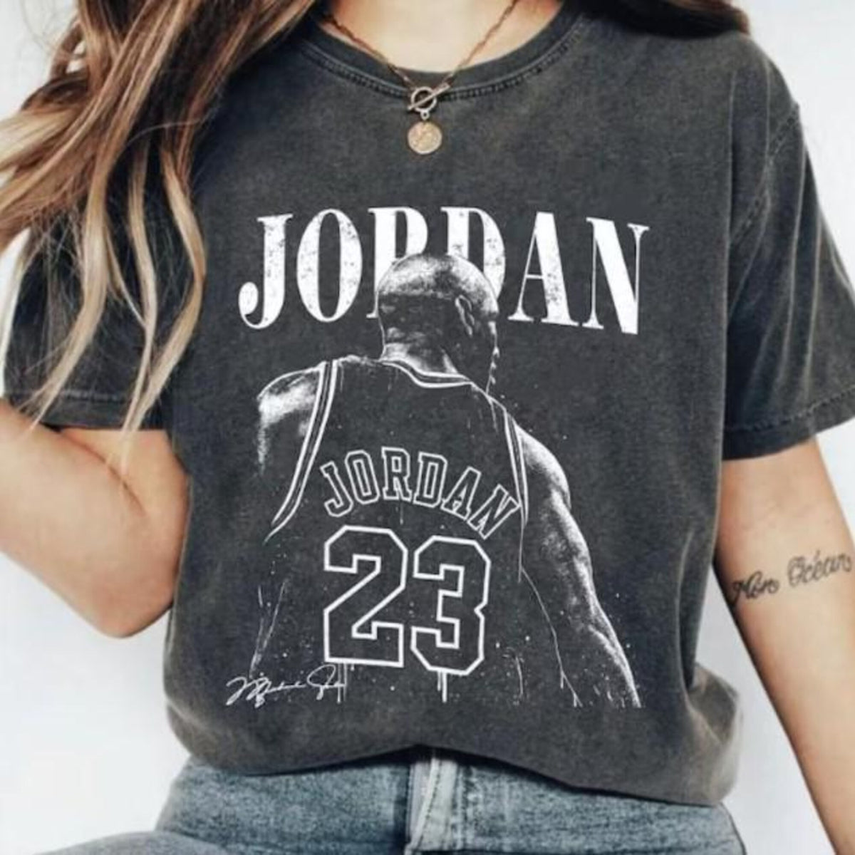 Comfort Colors Jordan 23 Shirt Women, Michael Jordan Vintage Retro Chicago Bulls Pepper Graphic Tee, Sneakerhead Fan Gift for Her Aesthetic