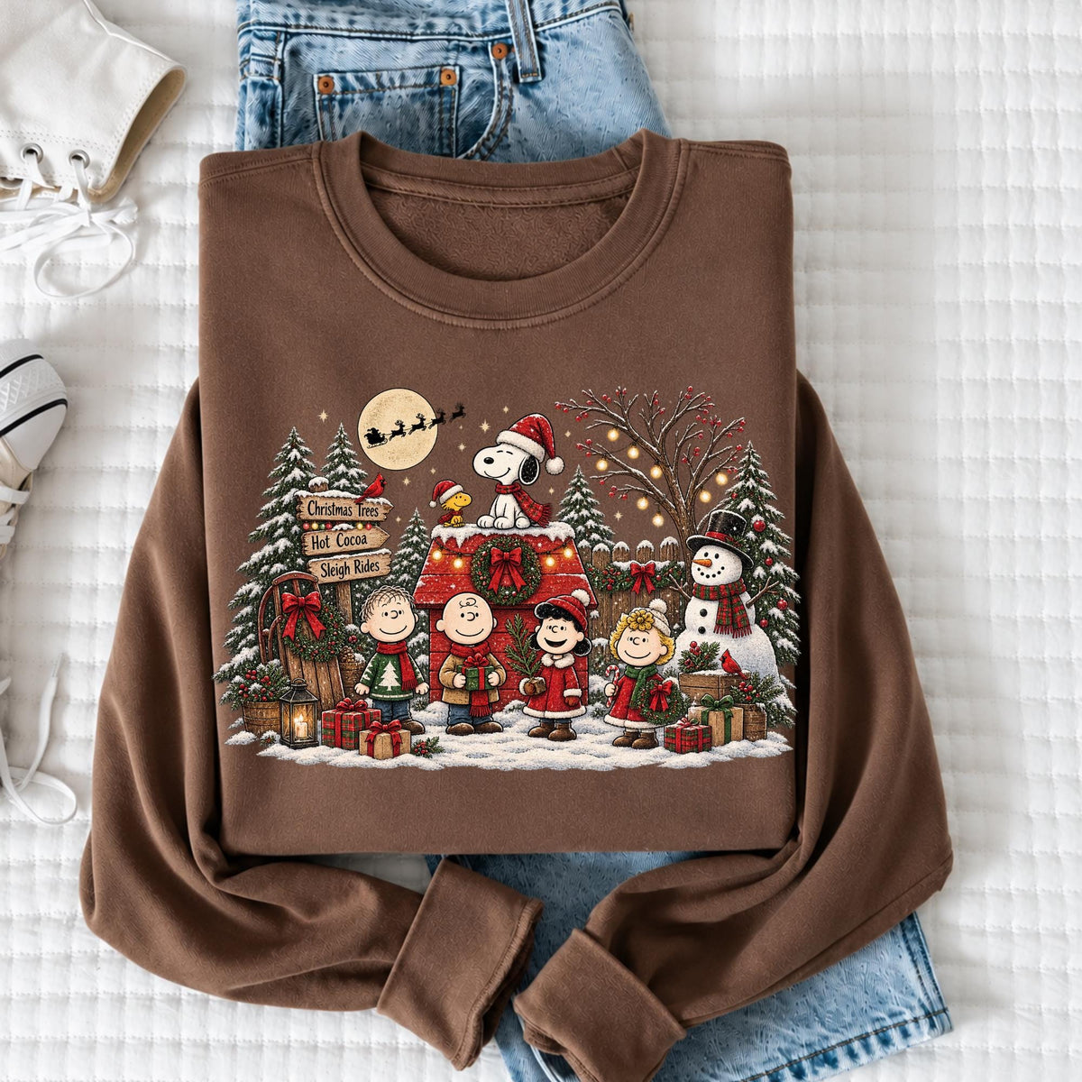 Comfort Colors Vintage Snoopy Christmas Friends Shirt Women, Cozy Holiday Winter Cute Festive Charlie Brown Peanuts Graphic Tee, Gift for Her Aesthetic
