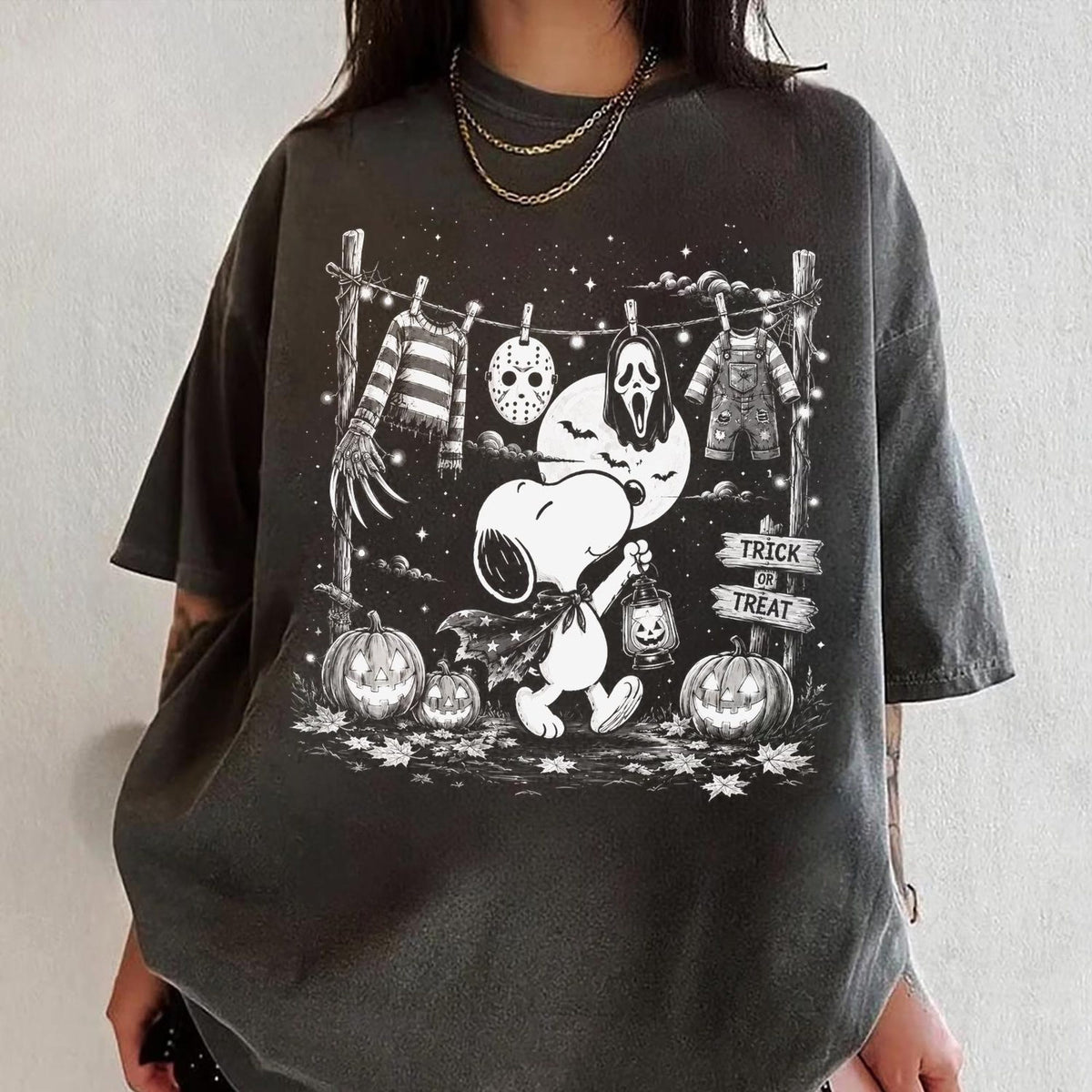 Comfort Colors Snoopy Halloween Shirt Women, Spooky Season Trick or Treat Horror Movie Charlie Brown Pumpkin Ghost Graphic Tee, Gift for Her Aesthetic