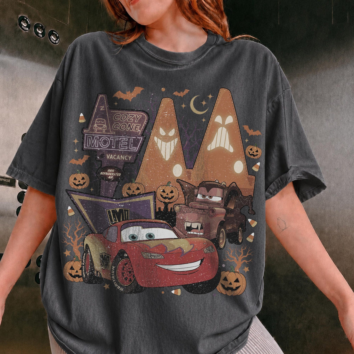 Comfort Colors Vintage Lightning McQueen Halloween Shirt Women, Disney Pixar Cars Spooky Racing Retro 95 Pumpkin Graphic Tee, Spooky Season Gift for Her Aesthetic
