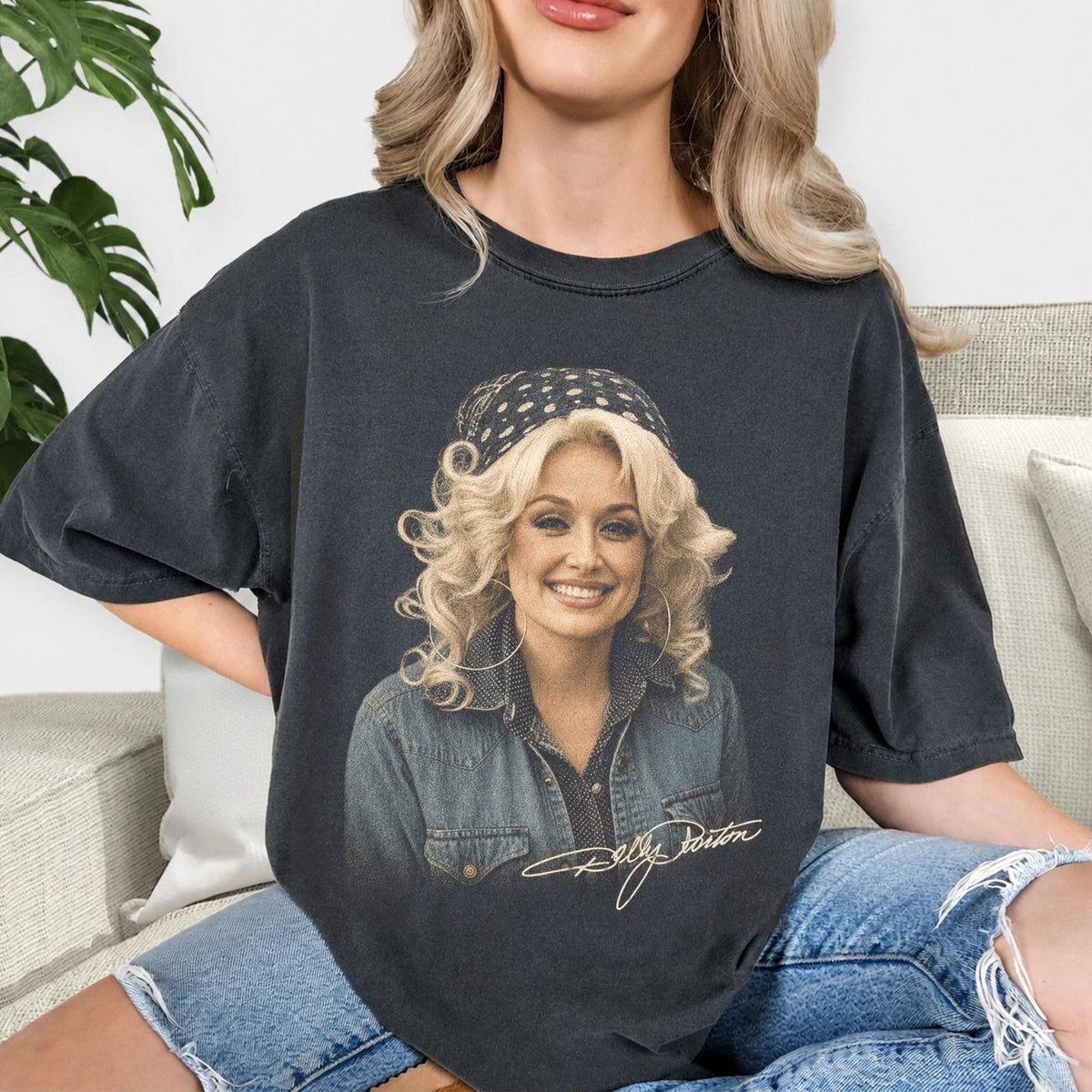 Comfort Colors Dolly Parton RIP Memorial Shirt Women, In Loving Memory Country Music Fan Tribute Graphic Tee, Gift for Her Aesthetic