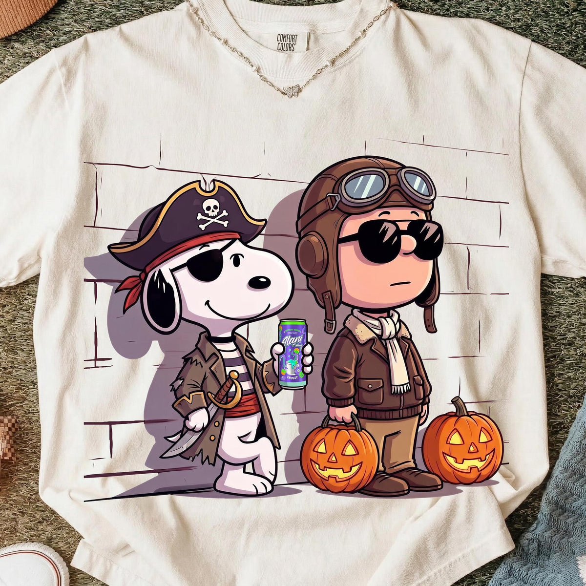 Comfort Colors Snoopy Vintage Halloween Shirt Women, Retro Spooky Season Charlie Brown Pirates Ghost Pumpkin Graphic Tee, Gift for Her Aesthetic