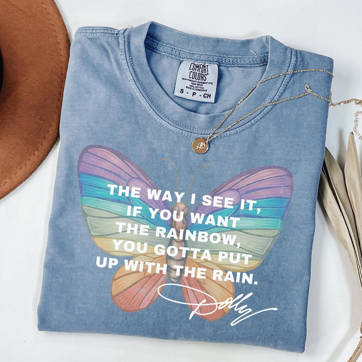 Comfort Colors Dolly Parton Signature Country Queen Vintage Rainbow Shirt Women, Retro Dollywood Fan Country Music Graphic Tee, Gift for Her Aesthetic