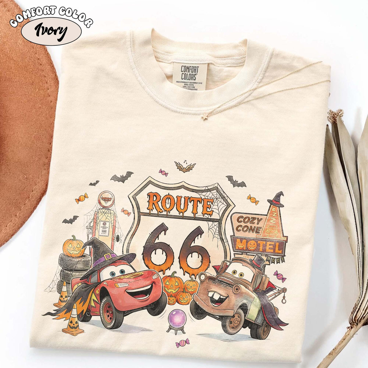 Comfort Colors Vintage Lightning McQueen Halloween Shirt Women, Disney Pixar Cars Retro 95 Racing Spooky Pumpkin Graphic Tee, Gift for Her Aesthetic