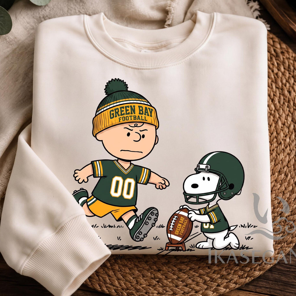 Comfort Colors Green Bay Football Snoopy Charlie Brown Shirt Women, Kicking Football Game Day Fan Graphic Tee, Gift for Her Aesthetic