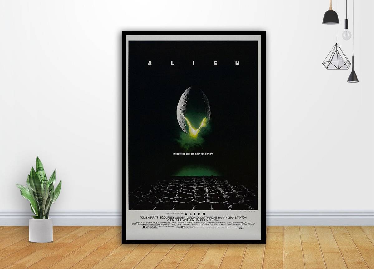 Alien Retro Classic Film ( 1979 ) Art - Poster | Canvas Wall Art Print