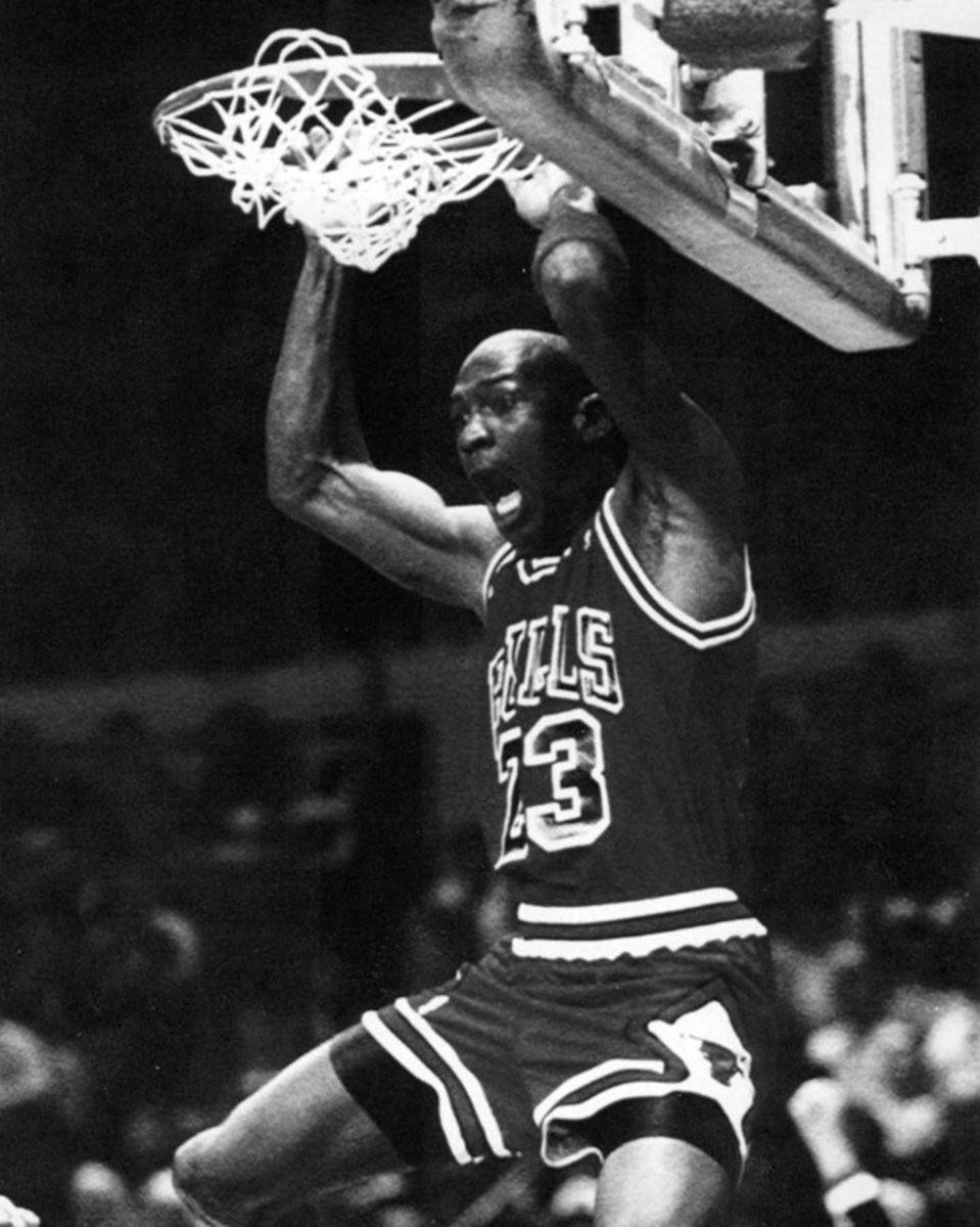 Michael Jordan Dunks - Poster | Canvas Wall Art Print