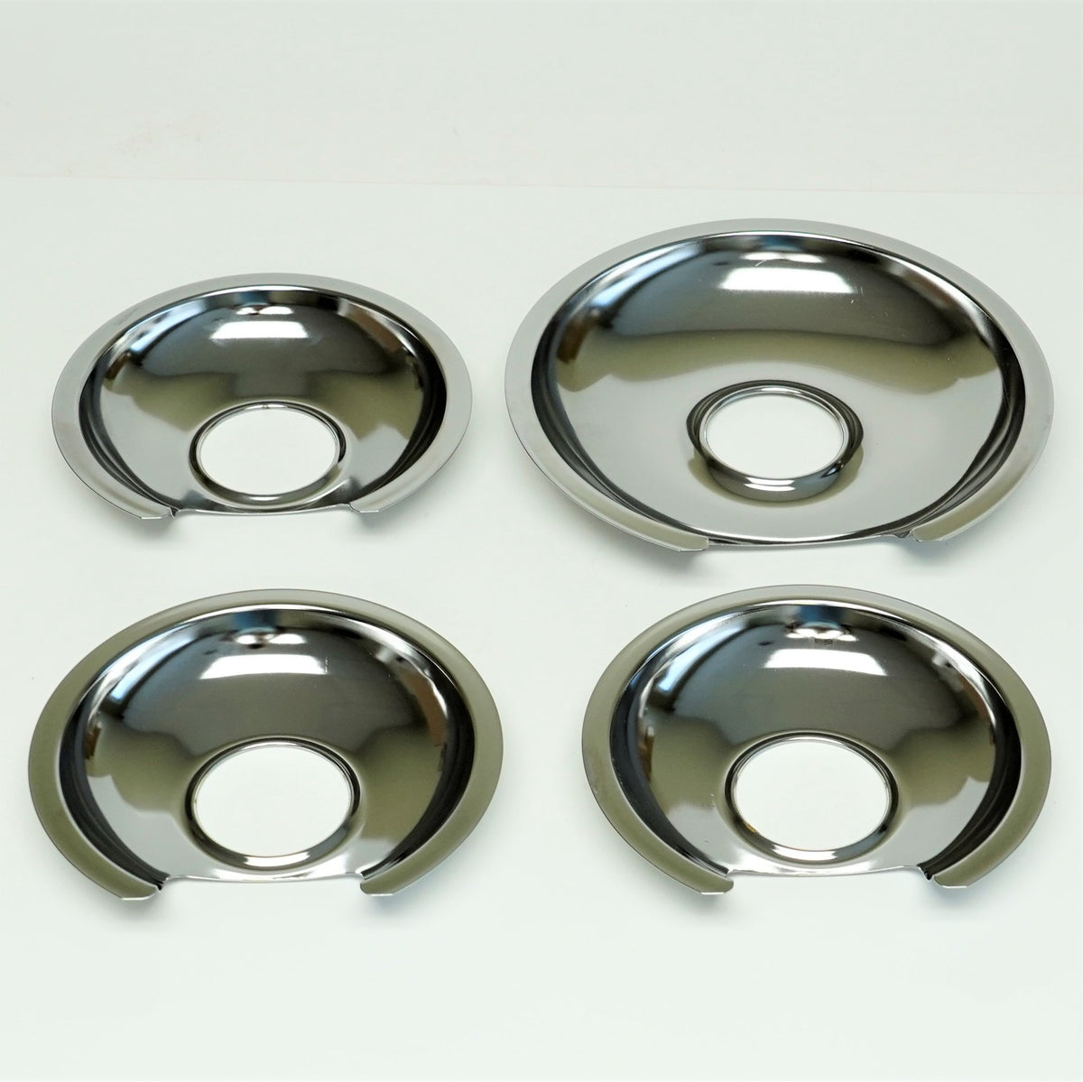 GB8 GE Hotpoint Range Burner Drip Pans 3 WB32X10012 1 WB32X10013