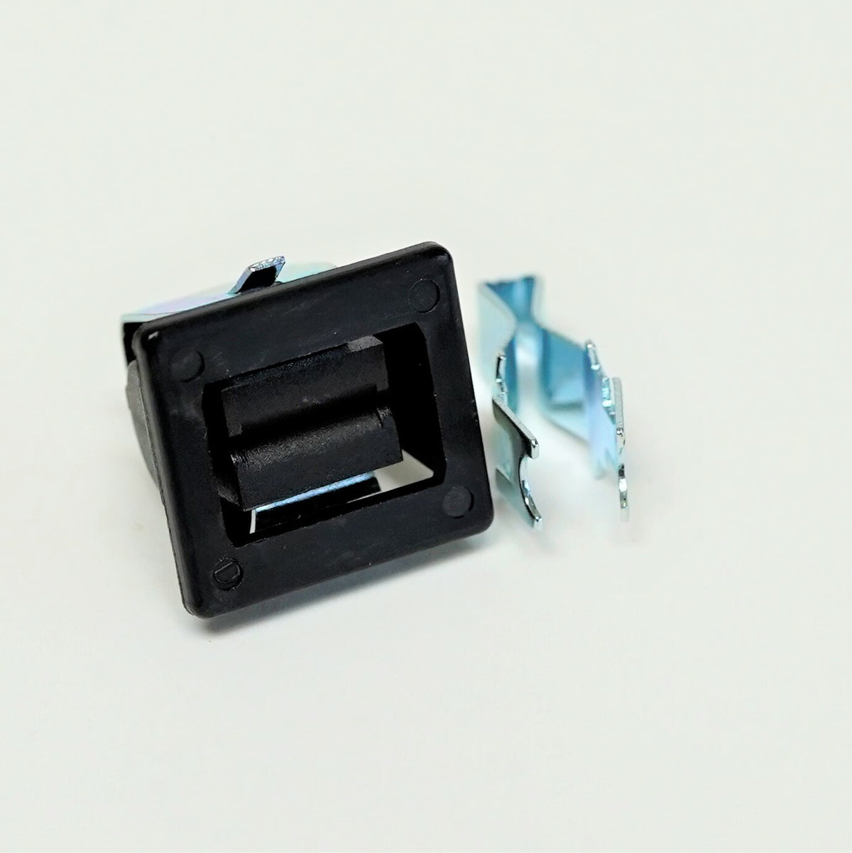 Supco DE902M Dryer Door Latch Kit for Electrolux Frigidaire 5303207102