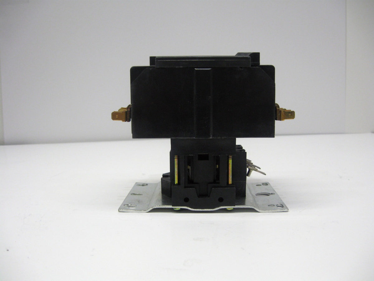 Contactor Three (3) Pole 90 Amp 240 Volts Air Conditioning PC390C