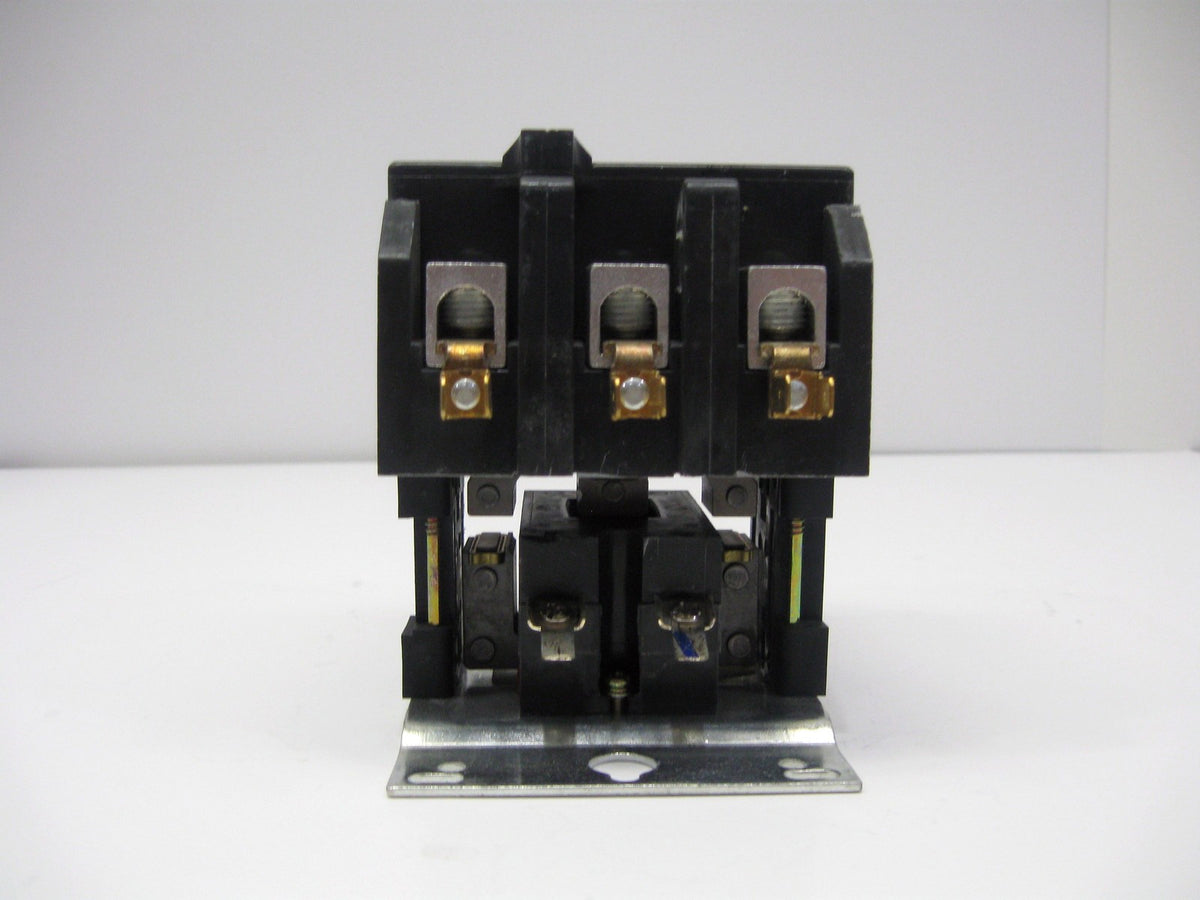 Contactor Three (3) Pole 90 Amp 240 Volts Air Conditioning PC390C