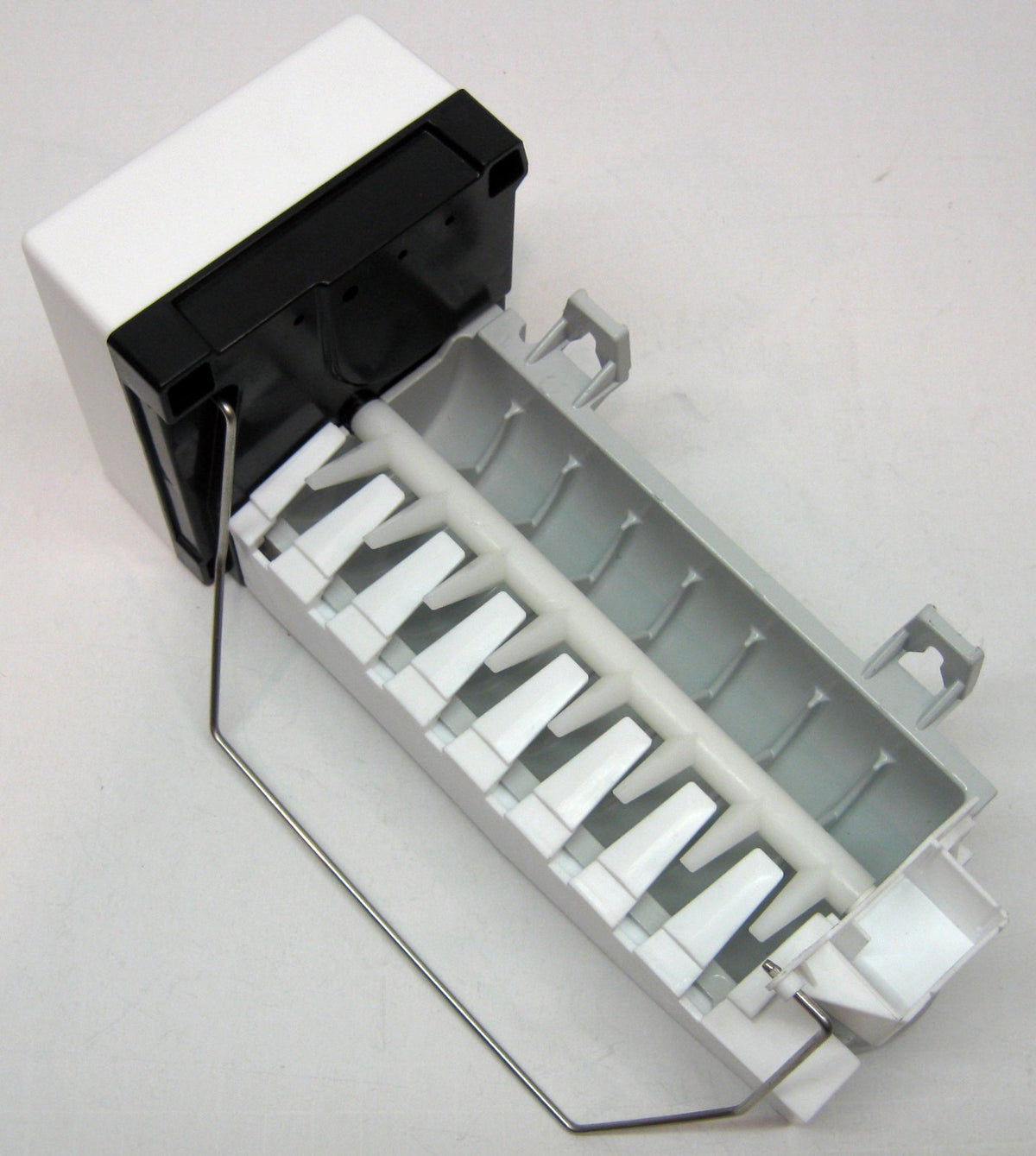 IM900 Refrigerator Icemaker for Maytag Amana JennAir 67001263 D7824705