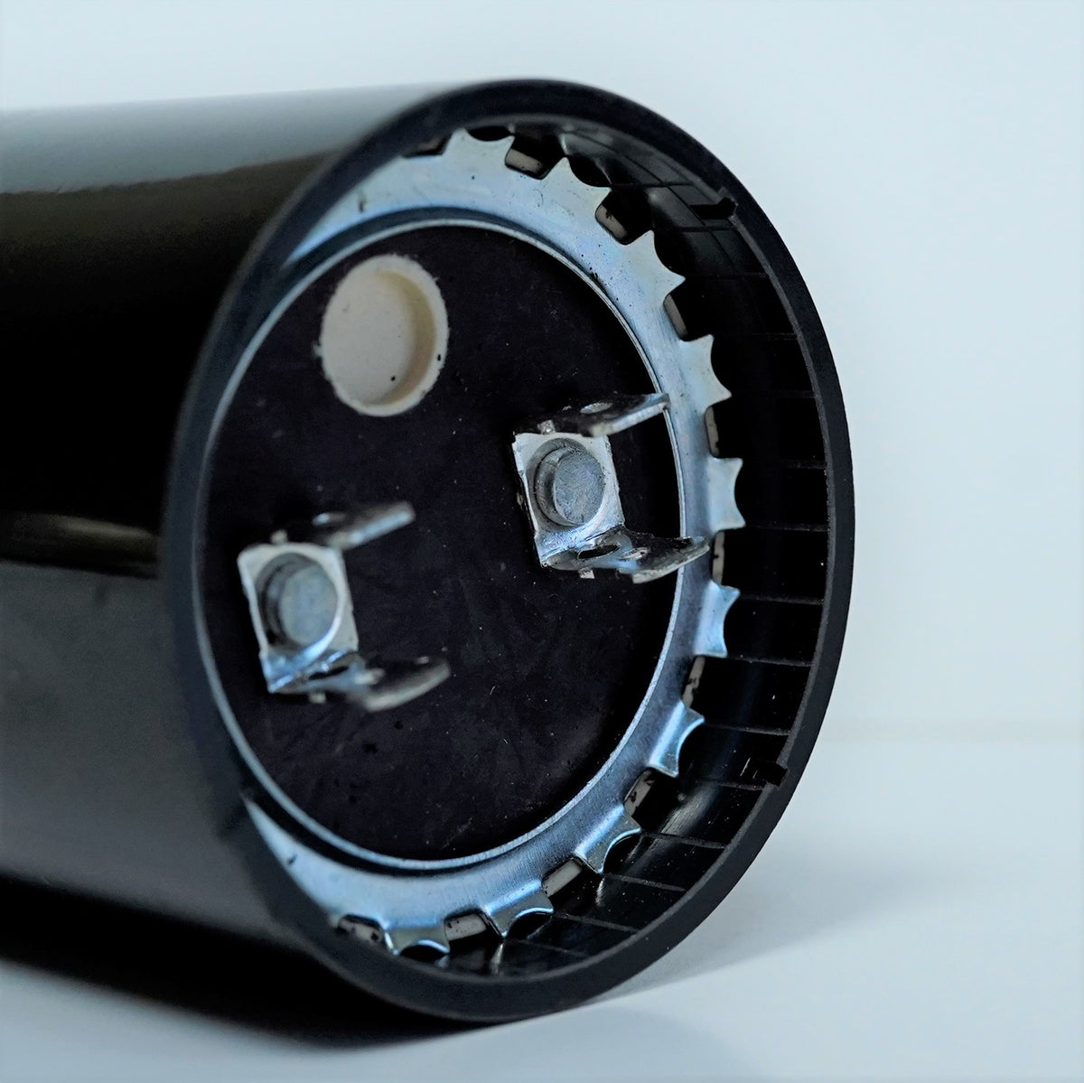 Titan Pro TTMJ161 Motor Start Capacitor 161-193 MFD UF / 220-250 VAC