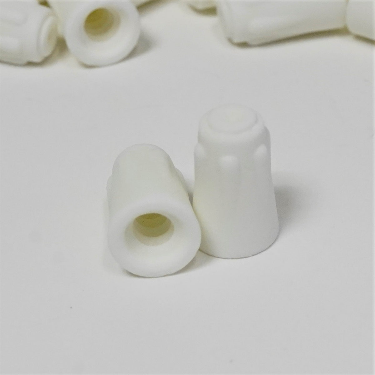 Choice T1165 Twist On Wire Connector Porcelain for 12-10 Wire Pack of 15