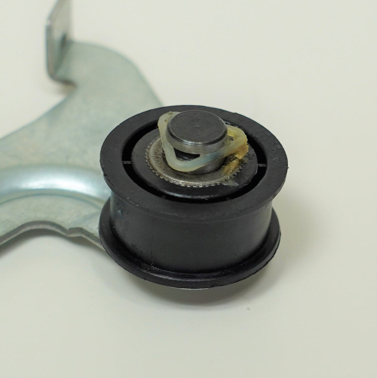 Dryer Idler Pulley Wheel Assembly Replacement for Whirlpool Cabrio 8547174V