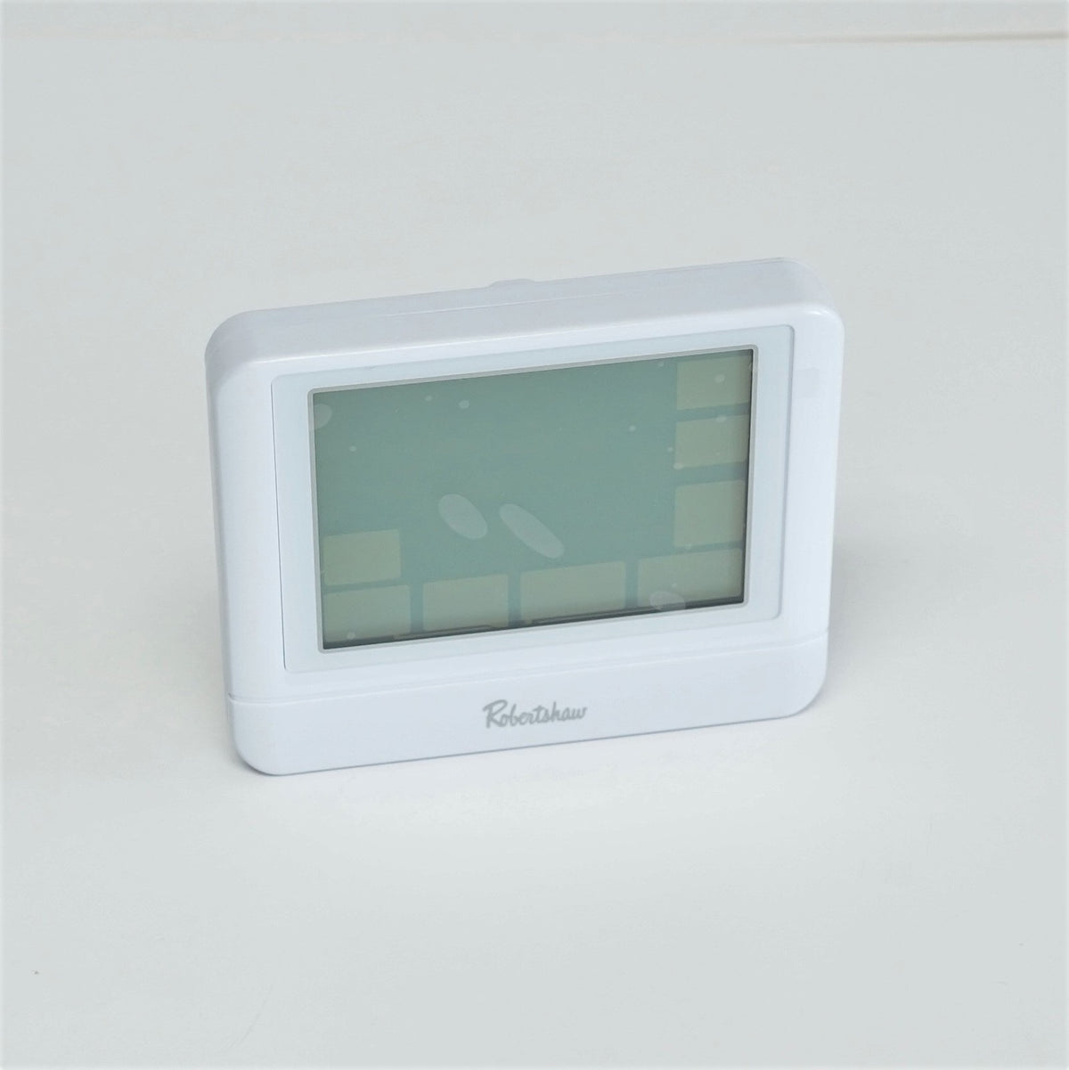 Robertshaw RS9110T Programmable Wall Thermostat 1 Heat 1 Cool Touchscreen