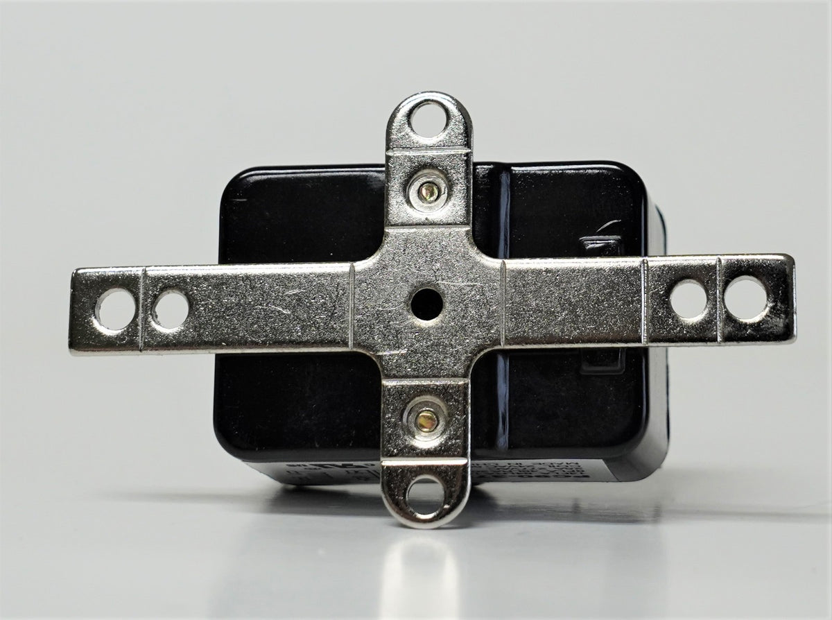 90-370 90-370Q Enclosed Fan Relay 24V SPDT type 184